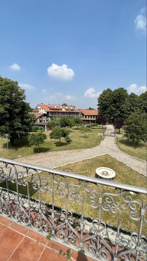 Suites Mansion Rozzano Exterior foto