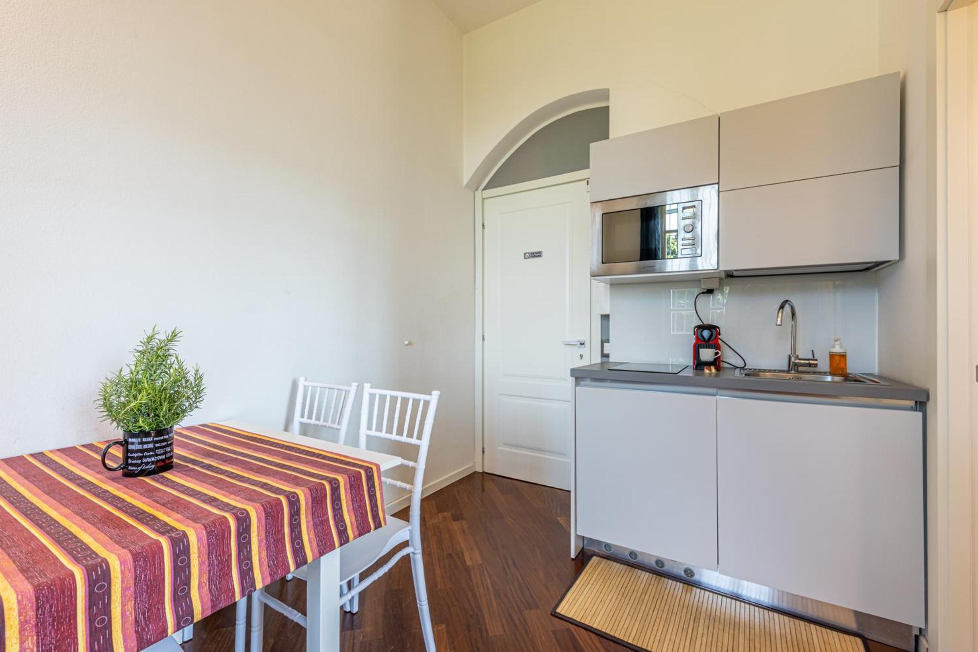 Suites Mansion Rozzano Exterior foto