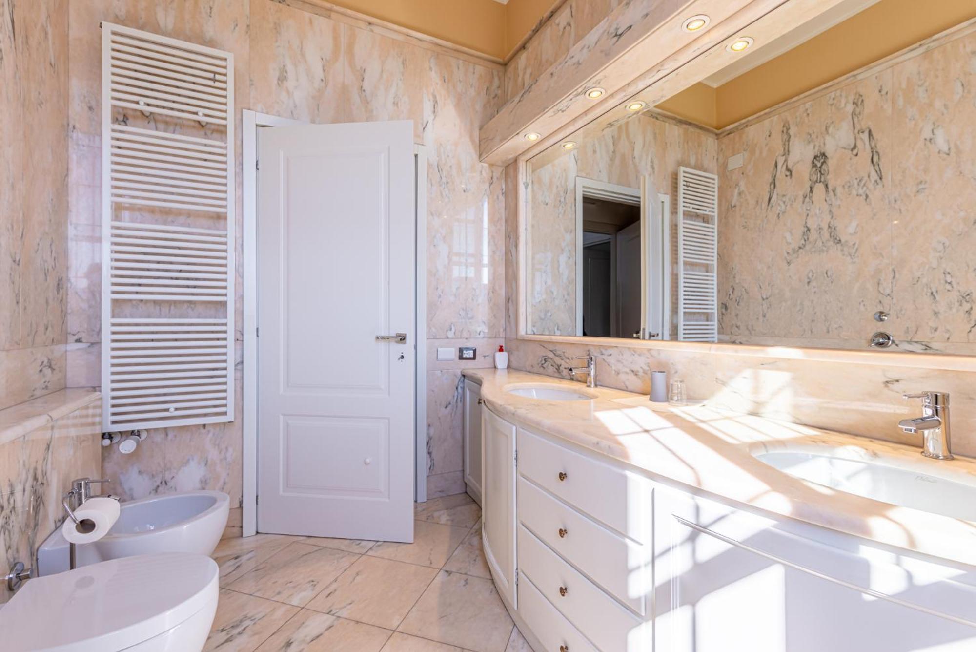Suites Mansion Rozzano Exterior foto